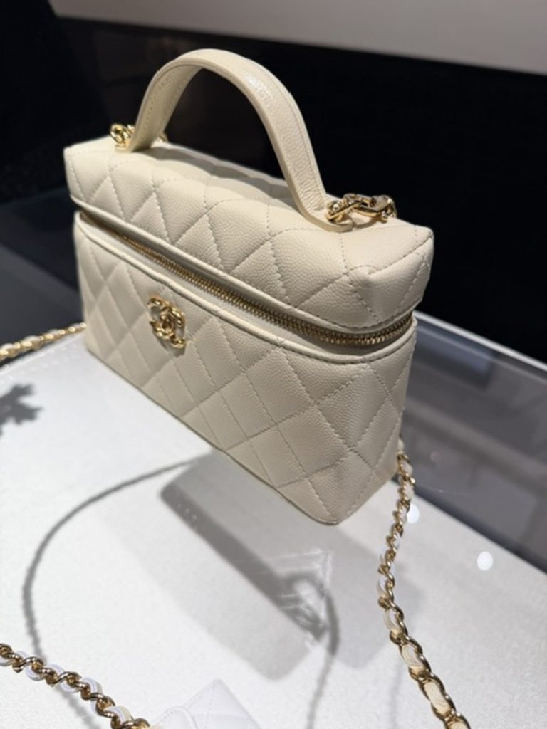 chanel-white-vanity-top-handle-bag